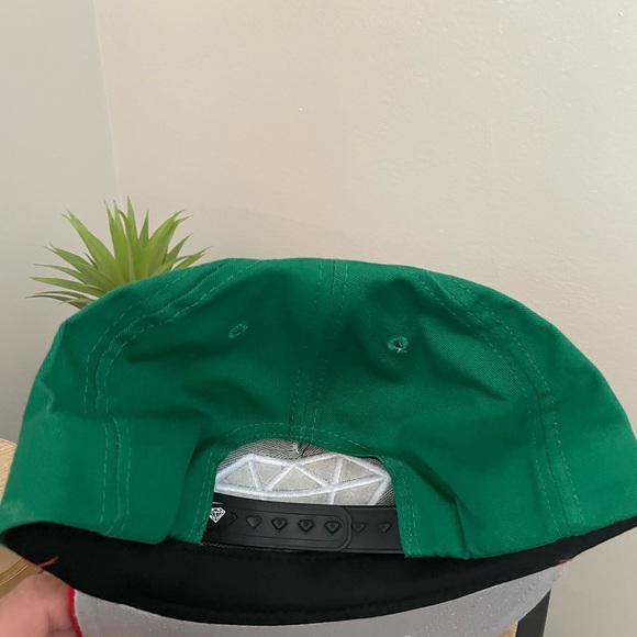 Diamond supply co hat green red Diamond white - Picture 2 of 3